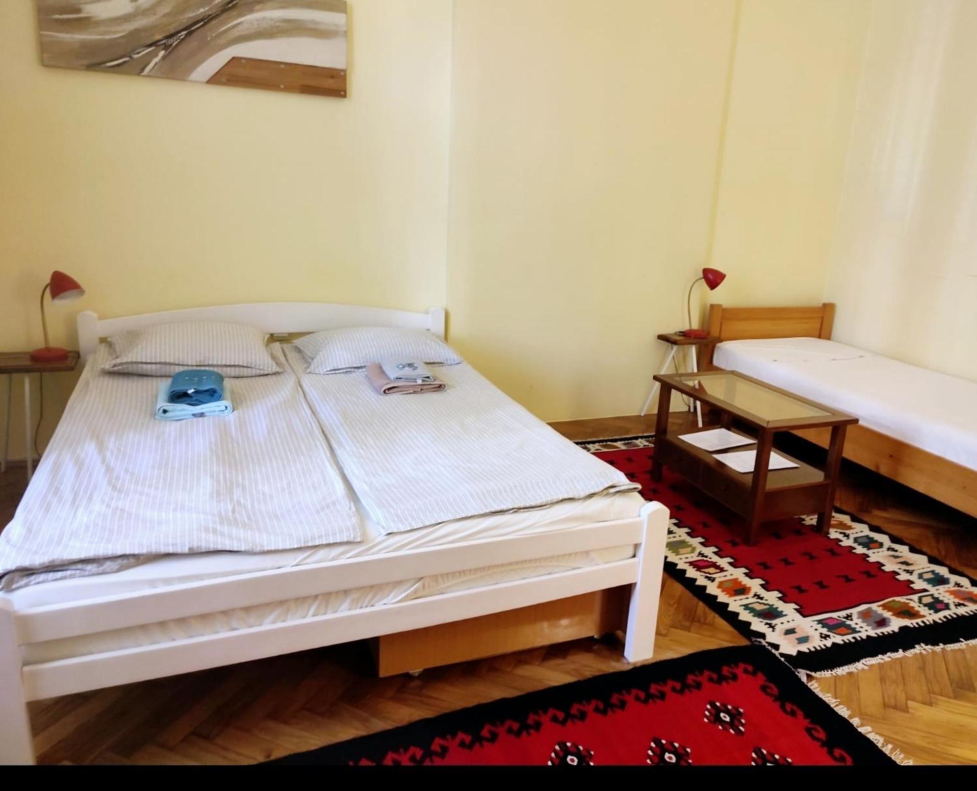 Cricket 2 Hostel Belgrade Extérieur photo