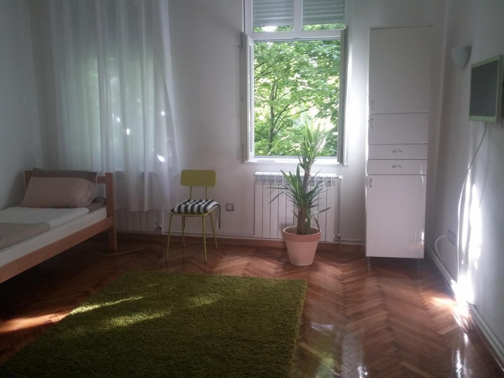 Cricket 2 Hostel Belgrade Chambre photo